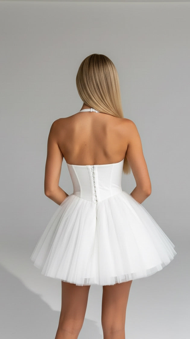 WHITEEEE